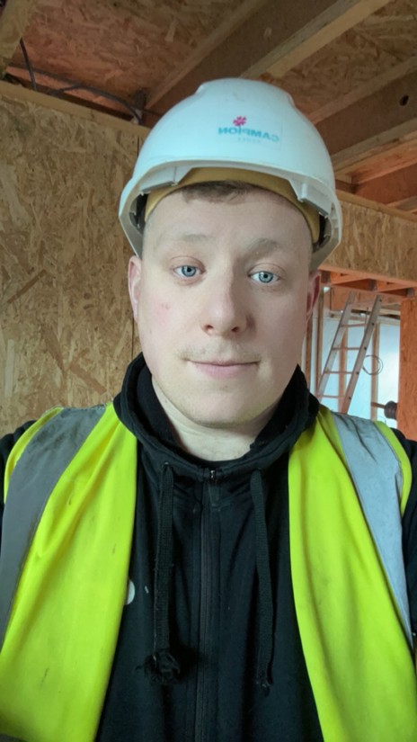 Sean Snaddon electrical apprentice with Campion Homes