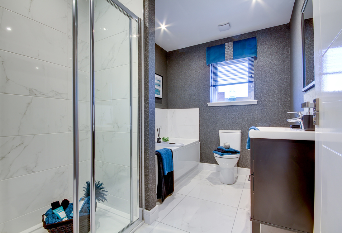 Oak Bank Oleander Bathroom1 1